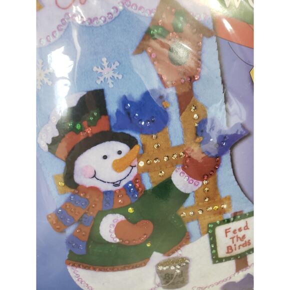 NEW Felt Embroidery Feed the Birds Snowman‎ Christmas Felt Stocking Sequin Kit - Picture 2 of 5